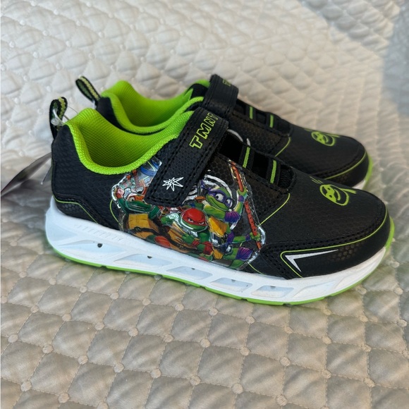 Teenage mutant ninja turtle light up sneakers - Picture 3 of 8